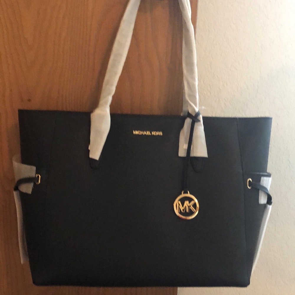 NWT Michael Kors Gilly Tote